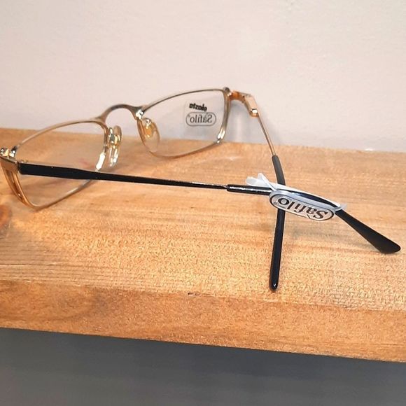 VINTAGE Prescription-ready Eyeglass Frame, gold, 50-18-135, glasses Mrs. Claus - Picture 4 of 8